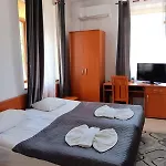 стиляна Девин