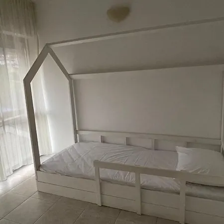 Guest house стиляна Devin